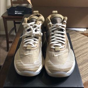 Lebron x John Elliot icon